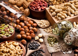 Чем полезны орехи